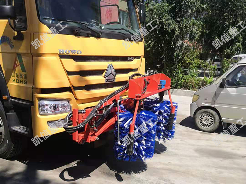 波形護欄清洗機